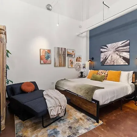 Baca Railyard Loft! Apartment